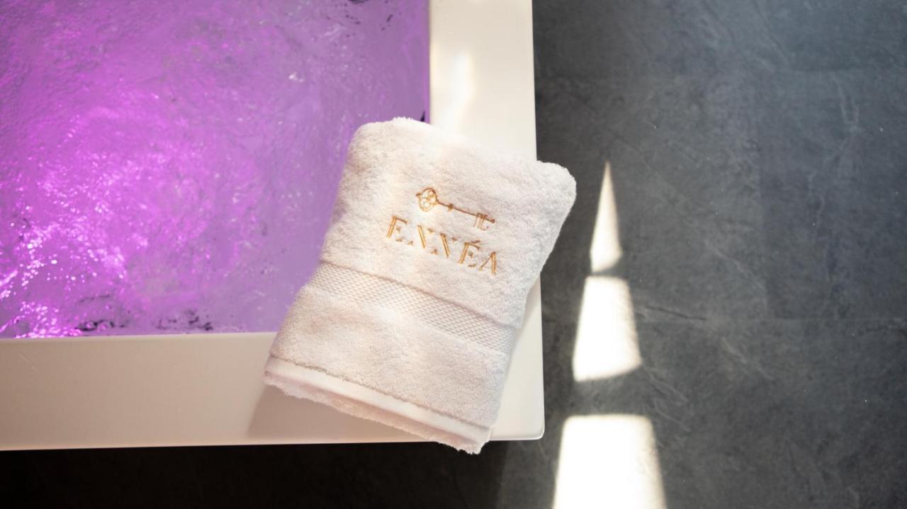 Ennea - Jacuzzi & Luxury Suites (Adults Only) Perpignan Buitenkant foto